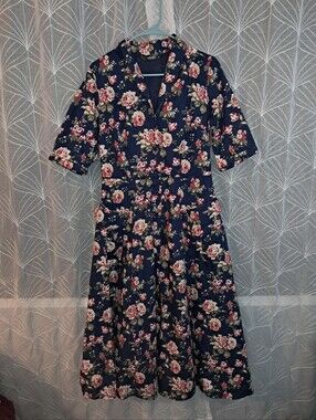 Eshakti brand Women's size medium, 8, maxi dress with pockets